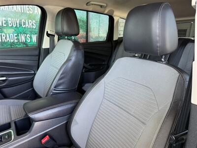 2017 Ford Escape SE - Photo 18 - Orange, CA 92868