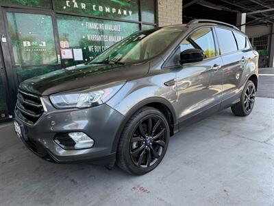 2017 Ford Escape SE - Photo 1 - Orange, CA 92868