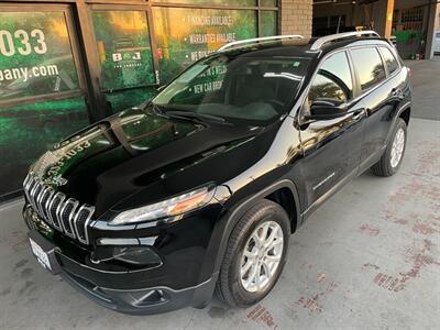 2017 Jeep Cherokee Latitude   - Photo 2 - Orange, CA 92868