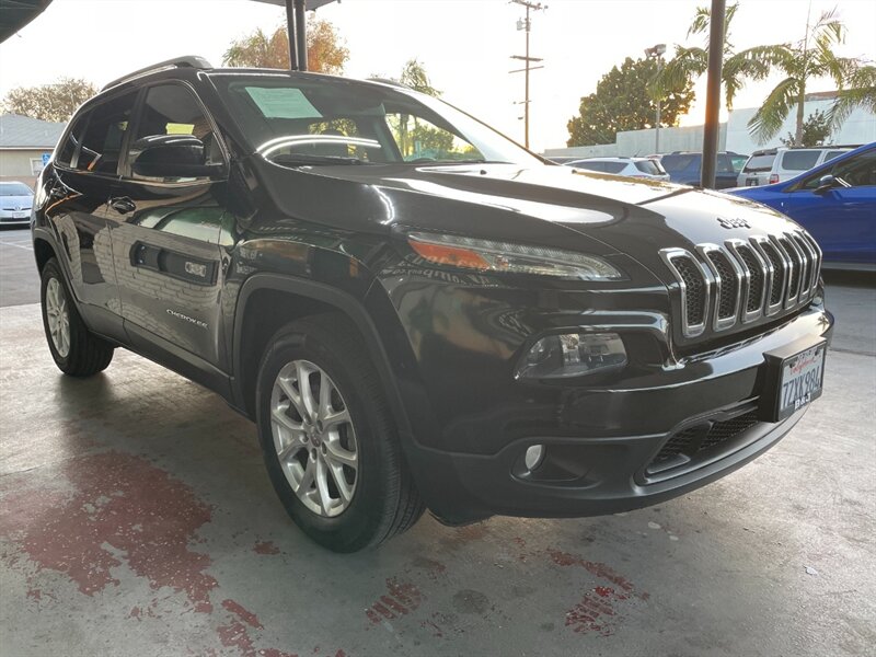 2017 Jeep Cherokee Latitude photo 8