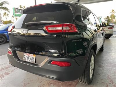 2017 Jeep Cherokee Latitude   - Photo 11 - Orange, CA 92868