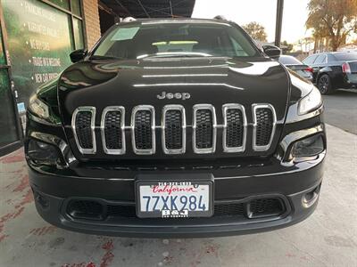 2017 Jeep Cherokee Latitude   - Photo 12 - Orange, CA 92868