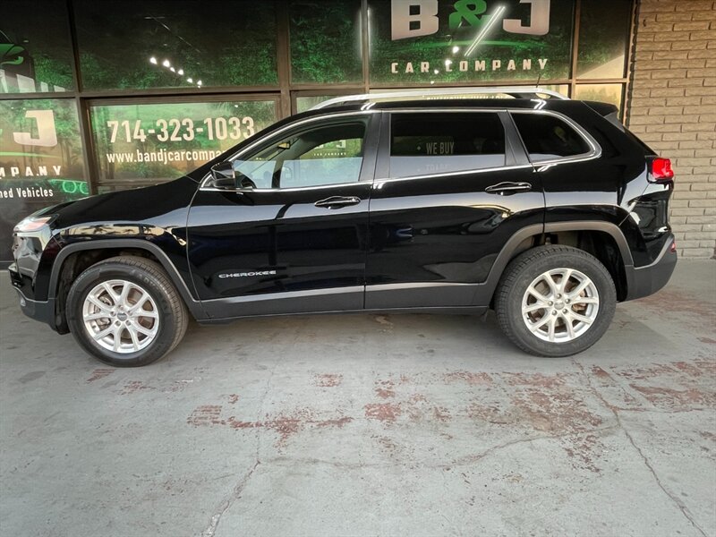 2017 Jeep Cherokee Latitude photo 4