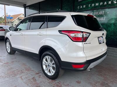 2018 Ford Escape SEL   - Photo 6 - Orange, CA 92868