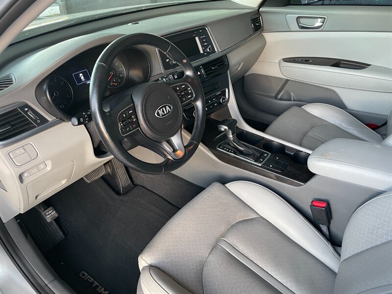 2016 Kia Optima EX photo 16