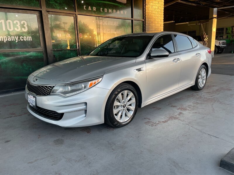 Kia Optima's photo