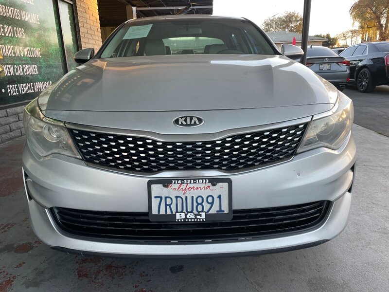 2016 Kia Optima EX photo 12