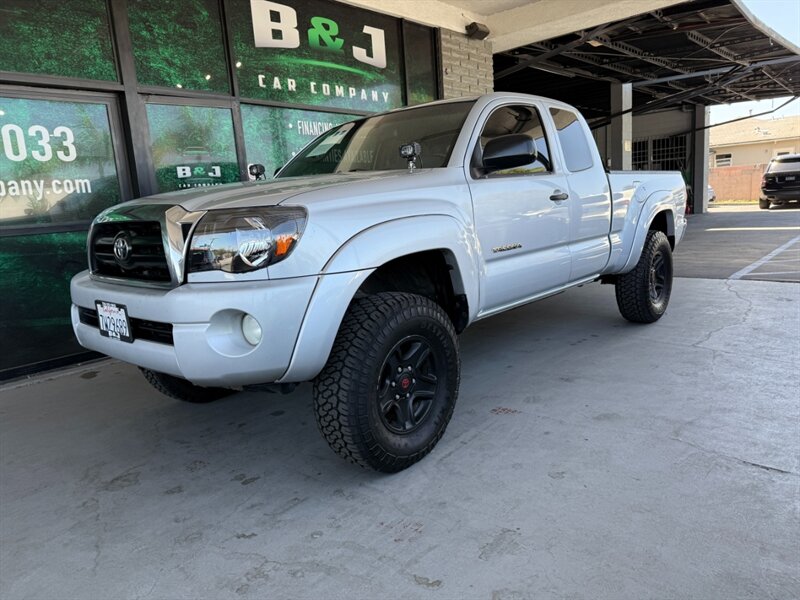 2005 Toyota Tacoma PreRunner V6 - Photo 1 - Orange, CA 92868