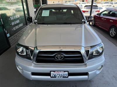 2005 Toyota Tacoma PreRunner V6   - Photo 13 - Orange, CA 92868