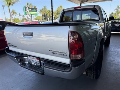 2005 Toyota Tacoma PreRunner V6   - Photo 11 - Orange, CA 92868