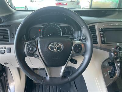 2014 Toyota Venza XLE   - Photo 22 - Orange, CA 92868