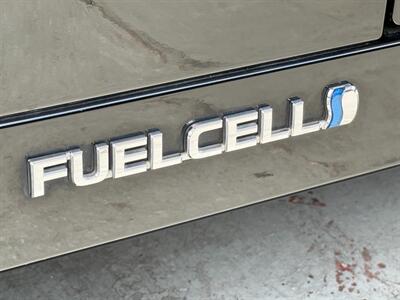 2022 Toyota Mirai XLE - Photo 2 - Orange, CA 92868