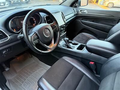 2020 Jeep Grand Cherokee Laredo E   - Photo 16 - Orange, CA 92868