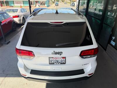 2020 Jeep Grand Cherokee Laredo E   - Photo 15 - Orange, CA 92868