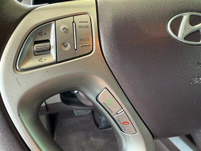 2011 Hyundai TUCSON GLS   - Photo 20 - Orange, CA 92868