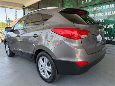 2011 Hyundai TUCSON GLS   - Photo 6 - Orange, CA 92868