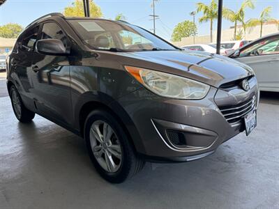 2011 Hyundai TUCSON GLS   - Photo 8 - Orange, CA 92868