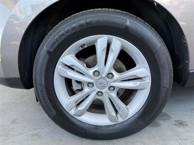 2011 Hyundai TUCSON GLS   - Photo 33 - Orange, CA 92868