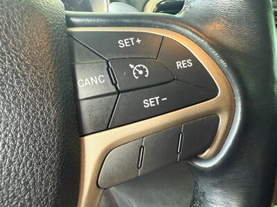 2017 Jeep Grand Cherokee Laredo   - Photo 22 - Orange, CA 92868