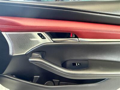 2022 Mazda Mazda3 Hatchback Premium - Photo 29 - Orange, CA 92868
