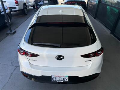 2022 Mazda Mazda3 Hatchback Premium - Photo 15 - Orange, CA 92868