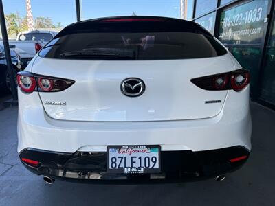 2022 Mazda Mazda3 Hatchback Premium - Photo 14 - Orange, CA 92868