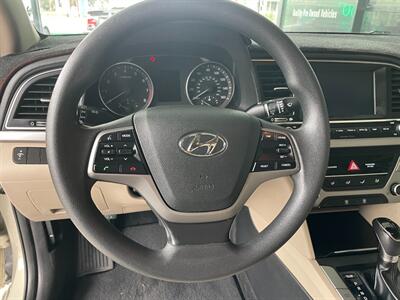 2017 Hyundai ELANTRA SE   - Photo 21 - Orange, CA 92868