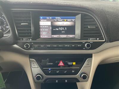 2017 Hyundai ELANTRA SE   - Photo 28 - Orange, CA 92868