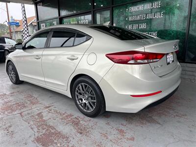 2017 Hyundai ELANTRA SE   - Photo 6 - Orange, CA 92868