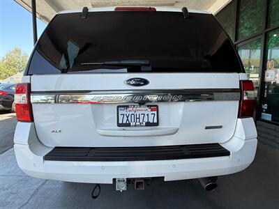 2017 Ford Expedition XLT - Photo 13 - Orange, CA 92868
