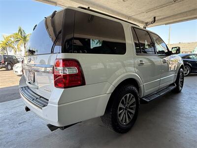 2017 Ford Expedition XLT - Photo 9 - Orange, CA 92868