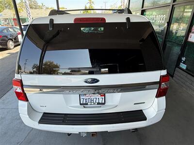 2017 Ford Expedition XLT - Photo 14 - Orange, CA 92868