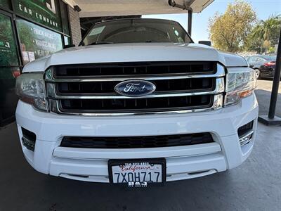 2017 Ford Expedition XLT - Photo 11 - Orange, CA 92868
