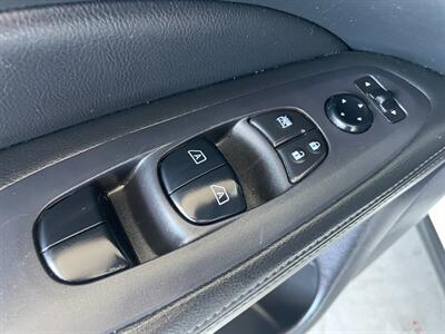 2020 Nissan Pathfinder SL   - Photo 24 - Orange, CA 92868