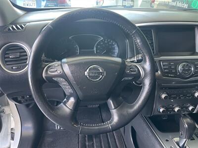 2020 Nissan Pathfinder SL   - Photo 20 - Orange, CA 92868