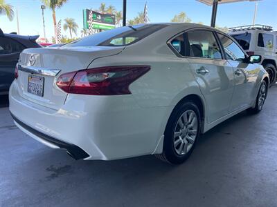 2018 Nissan Altima 2.5 S   - Photo 10 - Orange, CA 92868