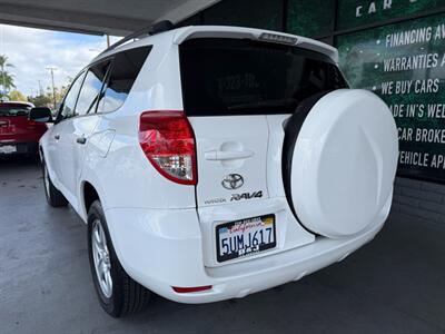 2006 Toyota RAV4   - Photo 7 - Orange, CA 92868