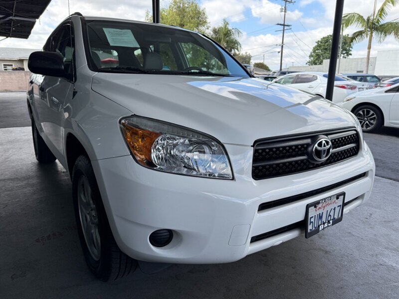 2006 Toyota RAV4 photo 8