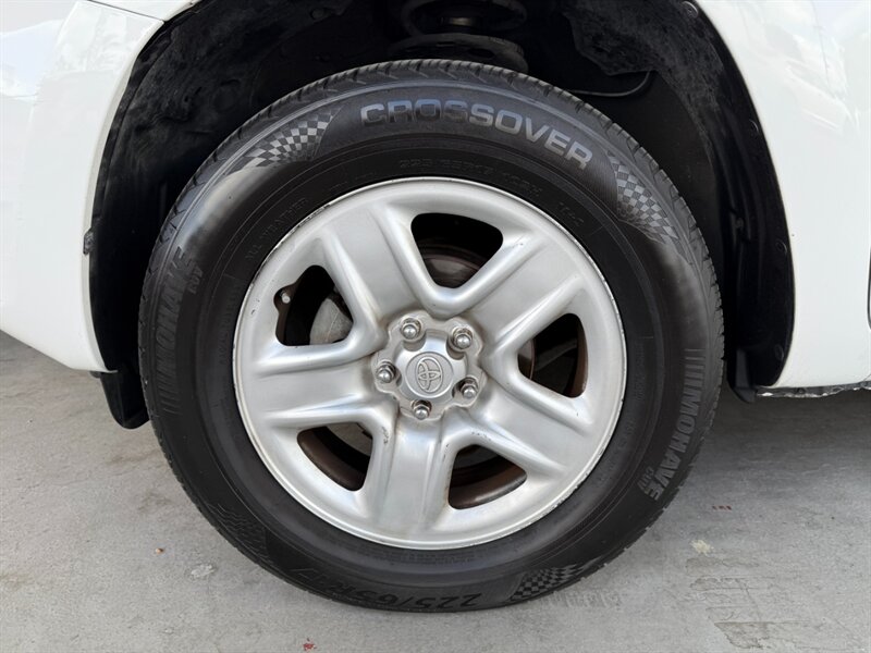 2006 Toyota RAV4 photo 31