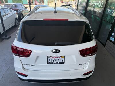 2020 Kia Sorento EX V6   - Photo 15 - Orange, CA 92868
