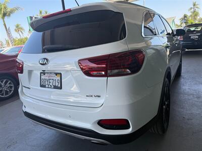 2020 Kia Sorento EX V6   - Photo 11 - Orange, CA 92868