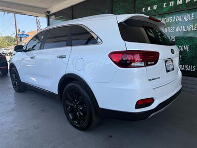 2020 Kia Sorento EX V6   - Photo 6 - Orange, CA 92868