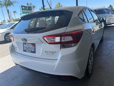 2017 Subaru Impreza 2.0i   - Photo 11 - Orange, CA 92868