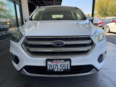 2017 Ford Escape SE - Photo 12 - Orange, CA 92868