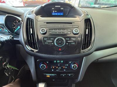 2017 Ford Escape SE - Photo 30 - Orange, CA 92868