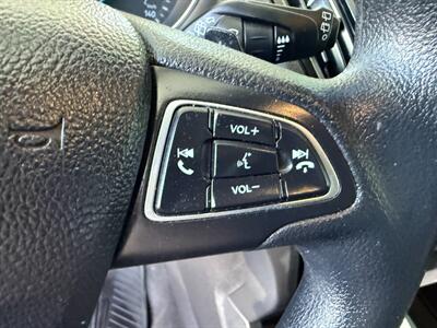 2017 Ford Escape SE - Photo 22 - Orange, CA 92868