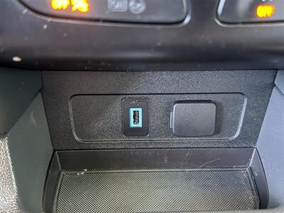 2017 Ford Escape SE - Photo 34 - Orange, CA 92868