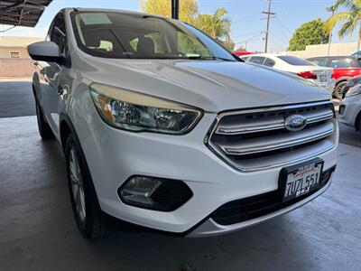 2017 Ford Escape SE - Photo 9 - Orange, CA 92868