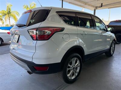 2017 Ford Escape SE - Photo 10 - Orange, CA 92868