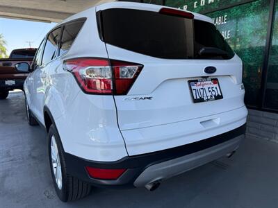 2017 Ford Escape SE - Photo 7 - Orange, CA 92868